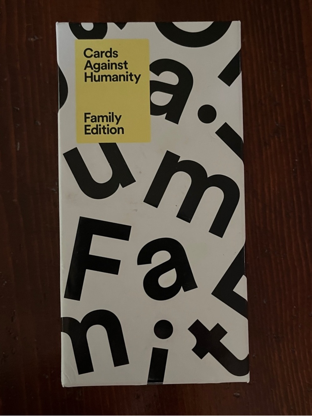 Cards Against Humanity Family Edition – Yellow Box